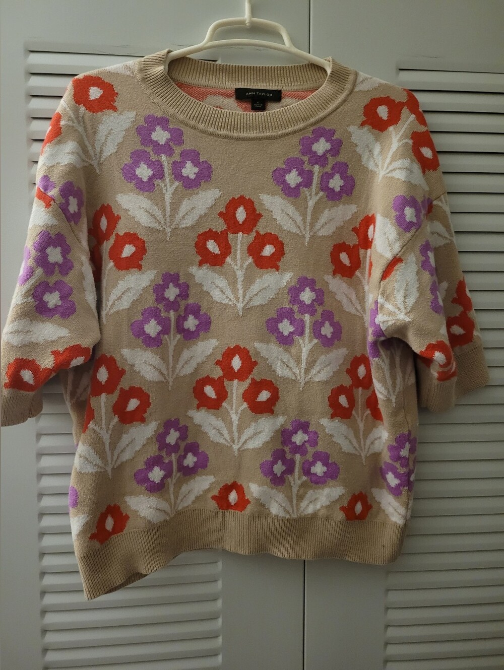 Ann Taylor Beige Floral Crewneck Sweater with Red & Lavender Blooms